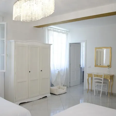 Nocleg ze śniadaniem B&B Villa Juliet *