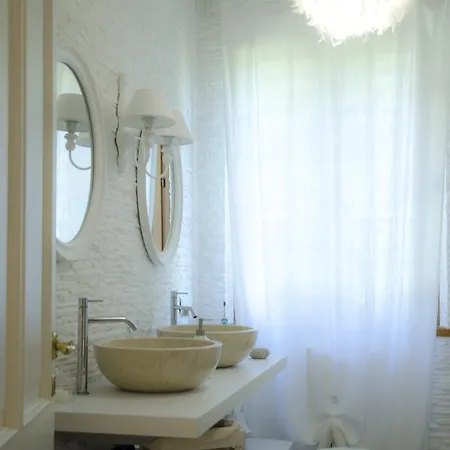 Nocleg ze śniadaniem B&B Villa Juliet *