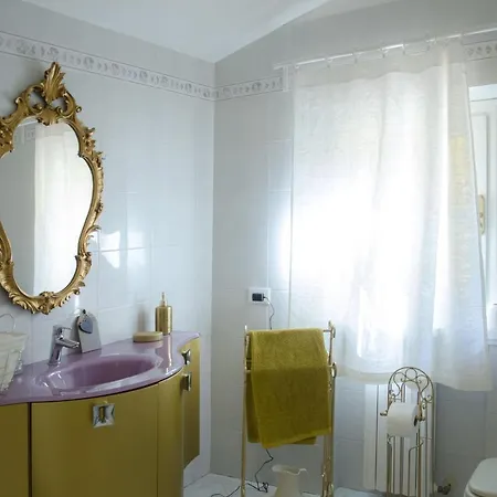 Nocleg ze śniadaniem B&B Villa Juliet *